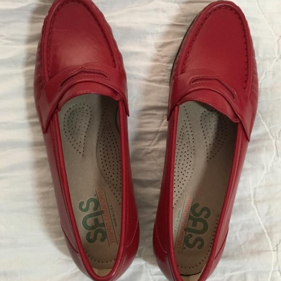 sas red shoes